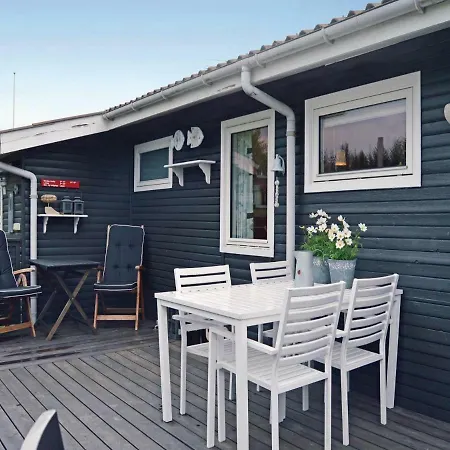 Two-bedroom Holiday In Juelsminde 펜션 *